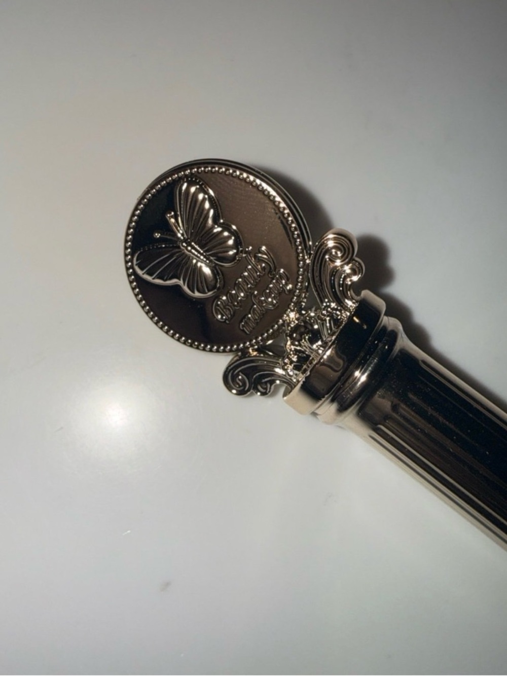 Kiyouos Black Eyeliner w/ Mirror Cap - Picture 4 of 4